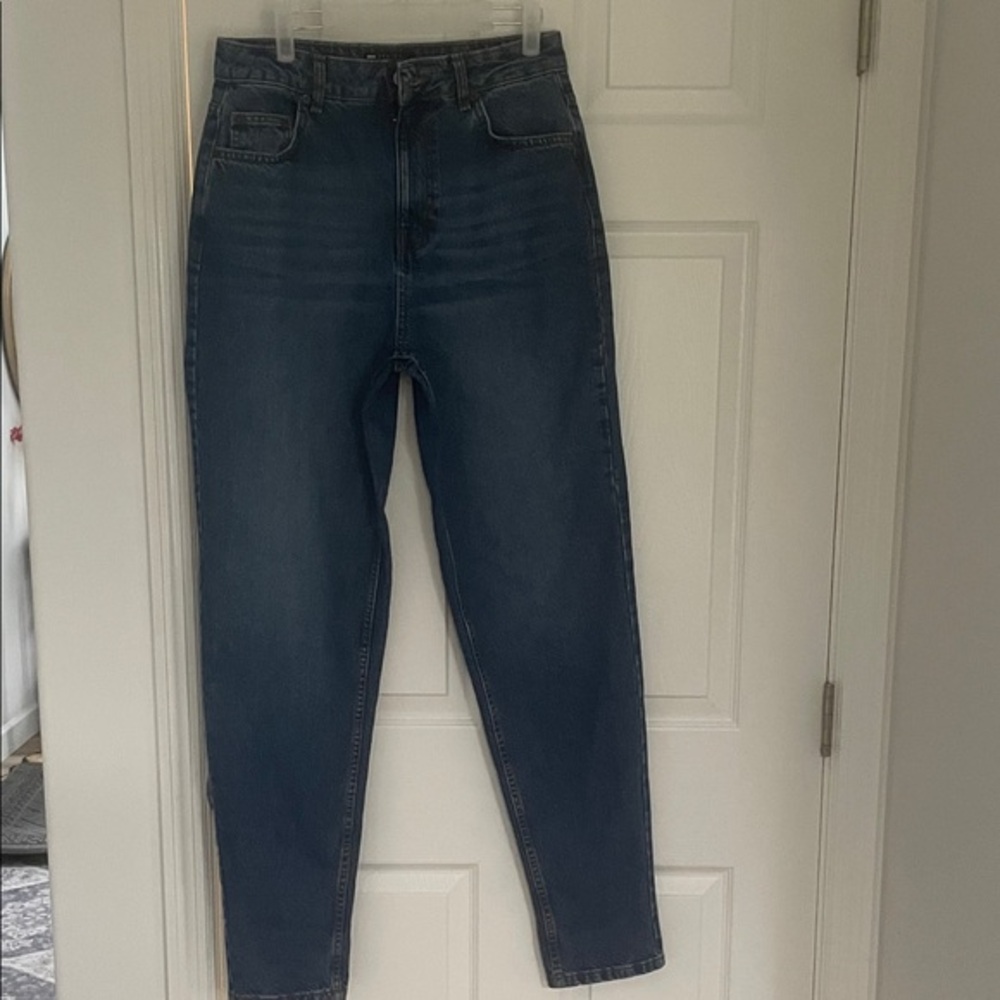 ASOS DESIGN baggie 5 pocket jeans in size 28